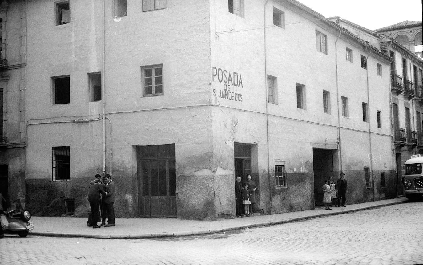 Posada de San Juan de Dios. Esquina López Arqueta.