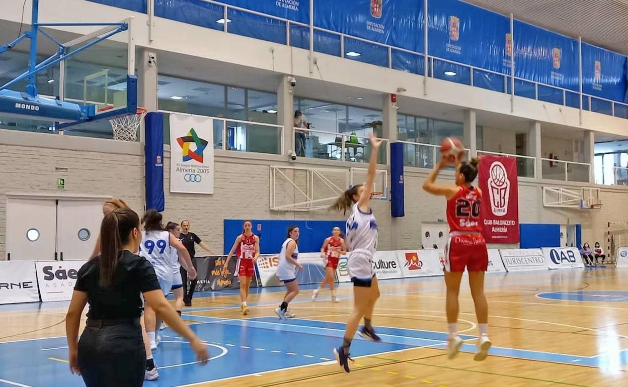 El conjunto entrenado por Álex Gómez se mostró implacable desde la larga distancia. 