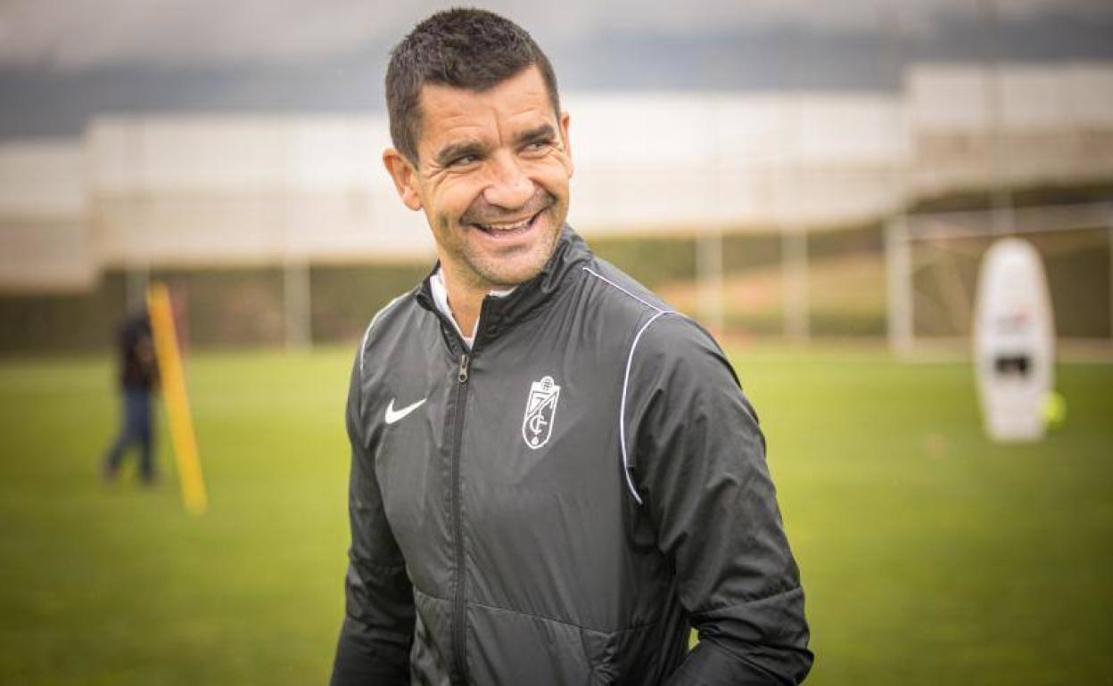 Rubén Torrecilla sonríe durante una sesión de entrenamiento esta semana. 