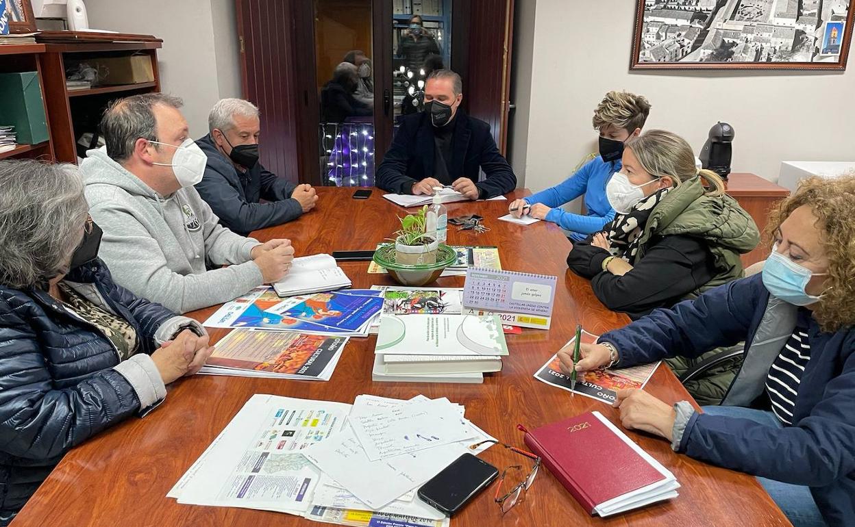 Mesa coordinadora del certamen de pintura de Castellar.