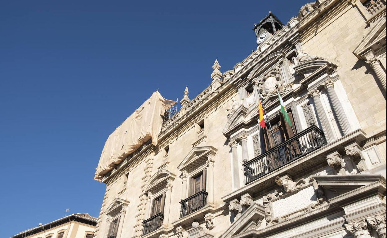 La resolución, fechada el 11 de marzo, fue dictada por la Sala de lo Contencioso Administrativo del alto tribunal andaluz, cuya sede está en este edificio. 