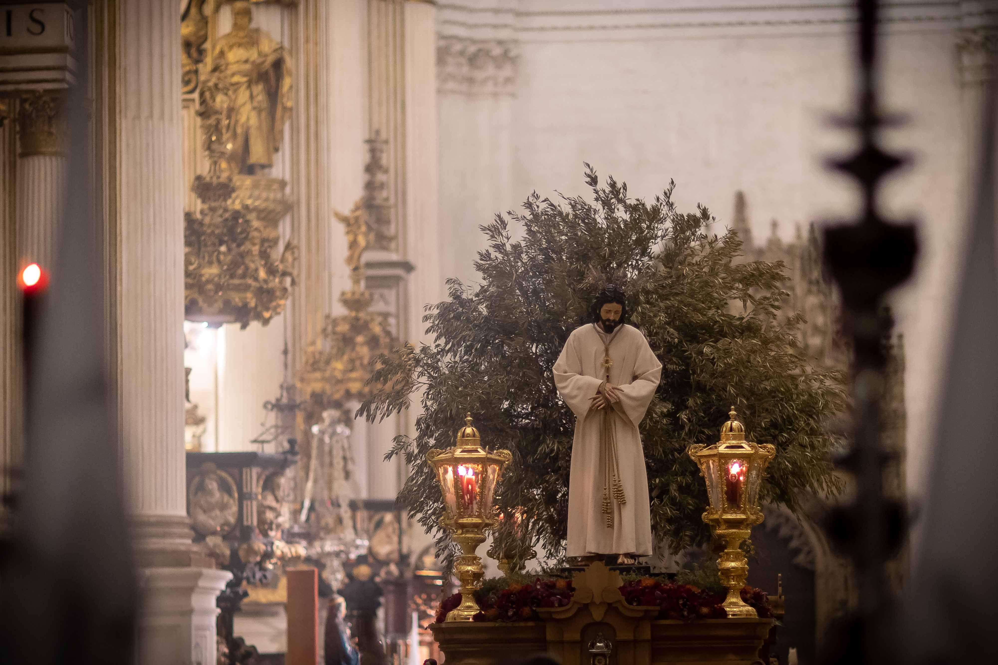 Las imágenes más destacadas de la procesión del Cautivo