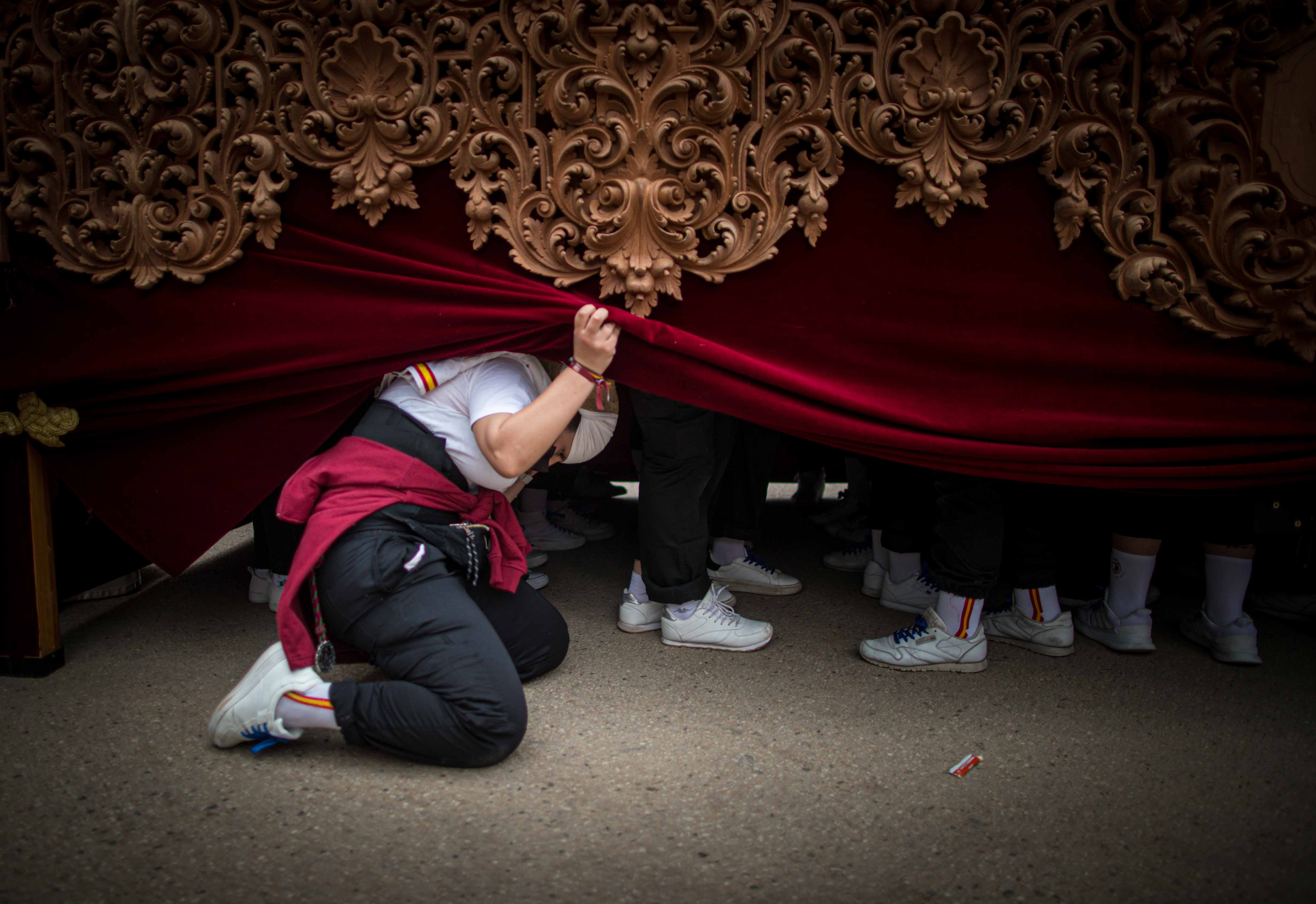 La zaidinera ha sido la primera hermandad en hacer su estación de penitencia este Lunes Santo