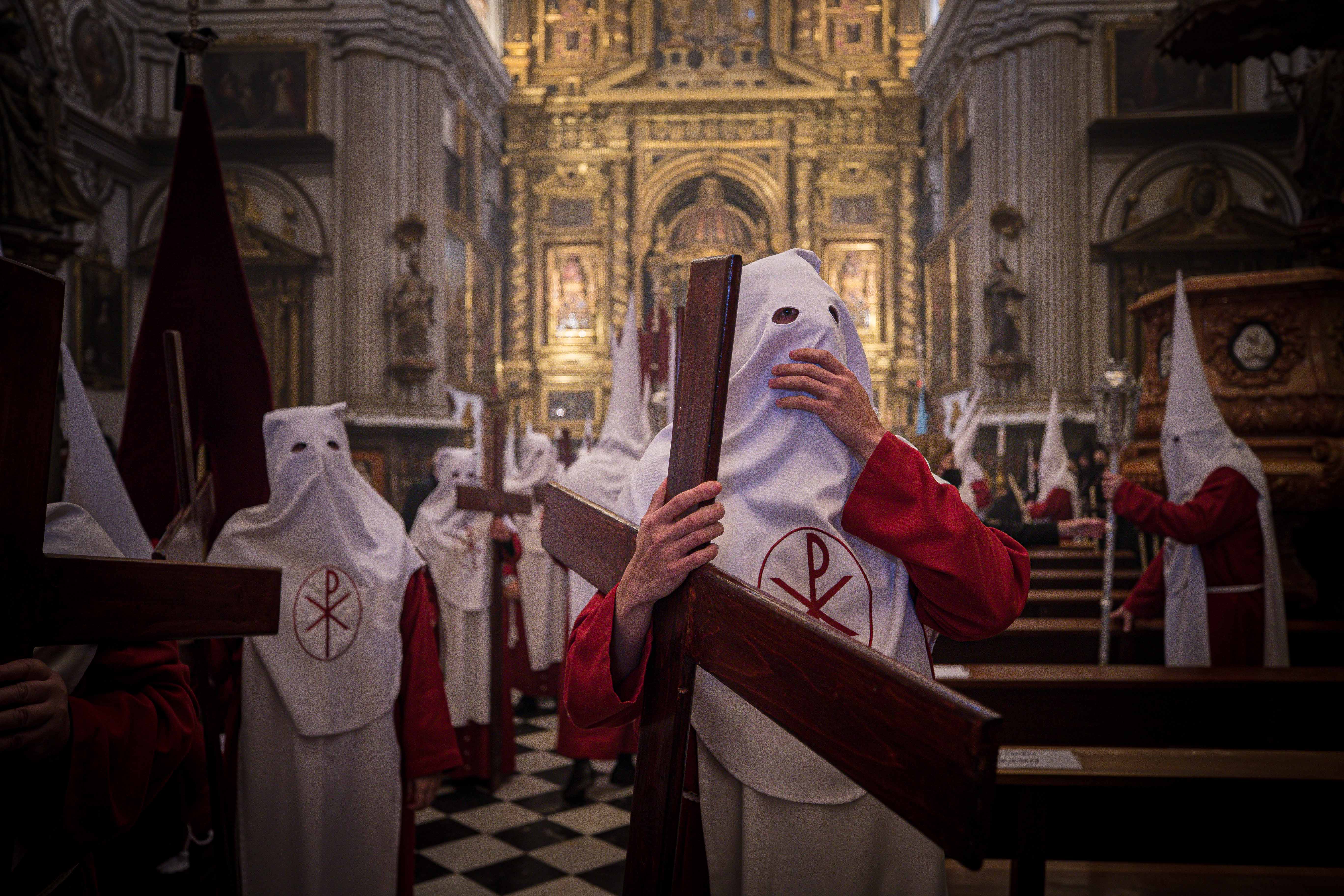 Las mejores imágenes del cortejo que acompaña al Cristo de la Meditación y Nuestra Señora de Los Remedios