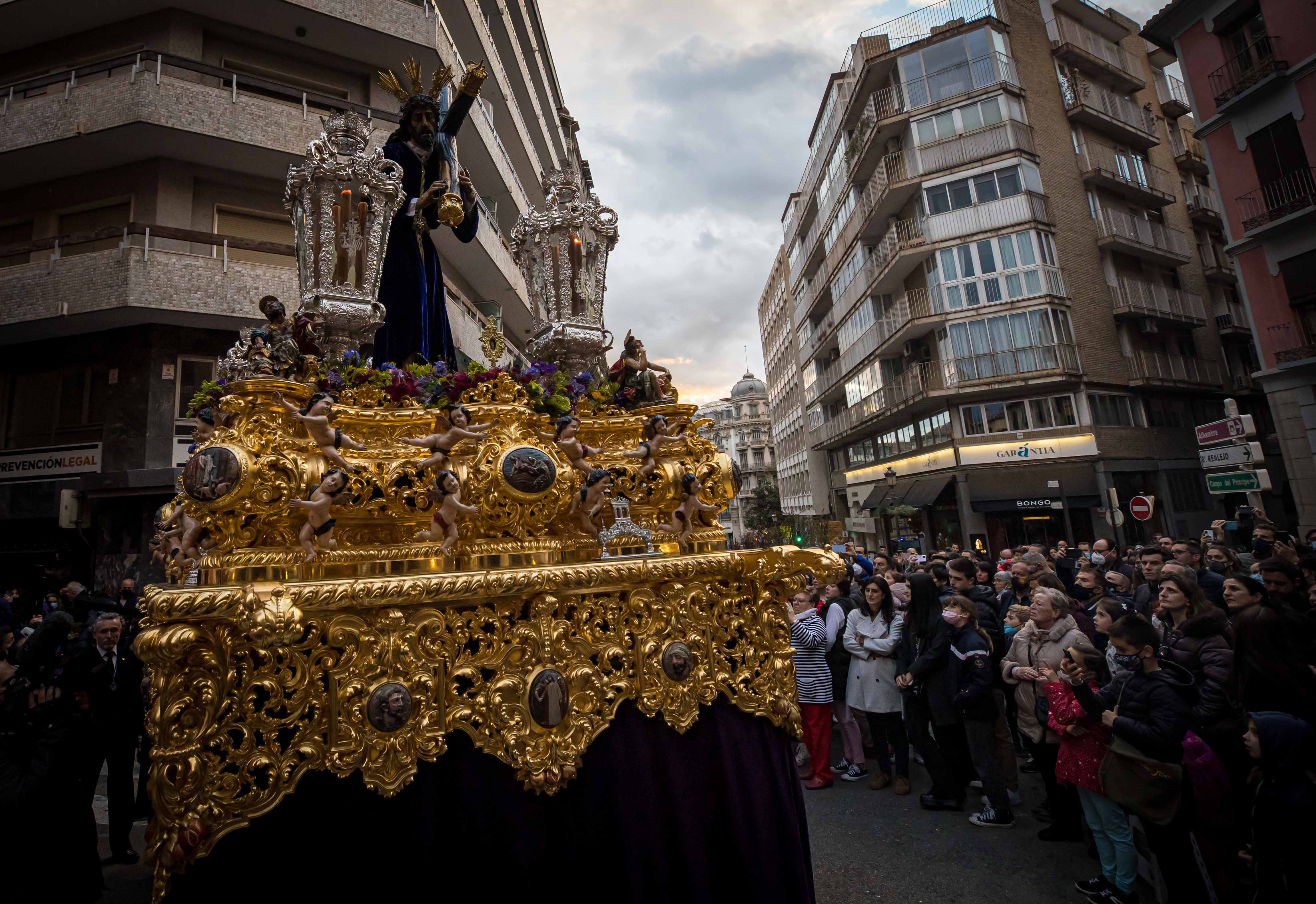 Fotos: Las imágenes del Nazareno en silencio