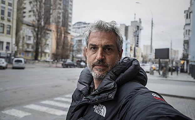 Fede Arcos, ayer en las calles de Kiev, donde se respira un ambiente bélico. 