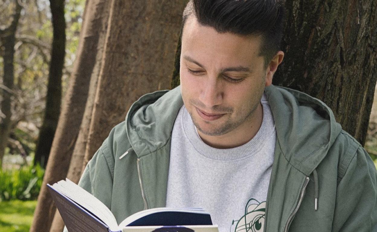 Cultura en Almería | Feria del Libro | Entrevista a Defreds: «El 80 por ciento de los lectores españoles son mujeres»