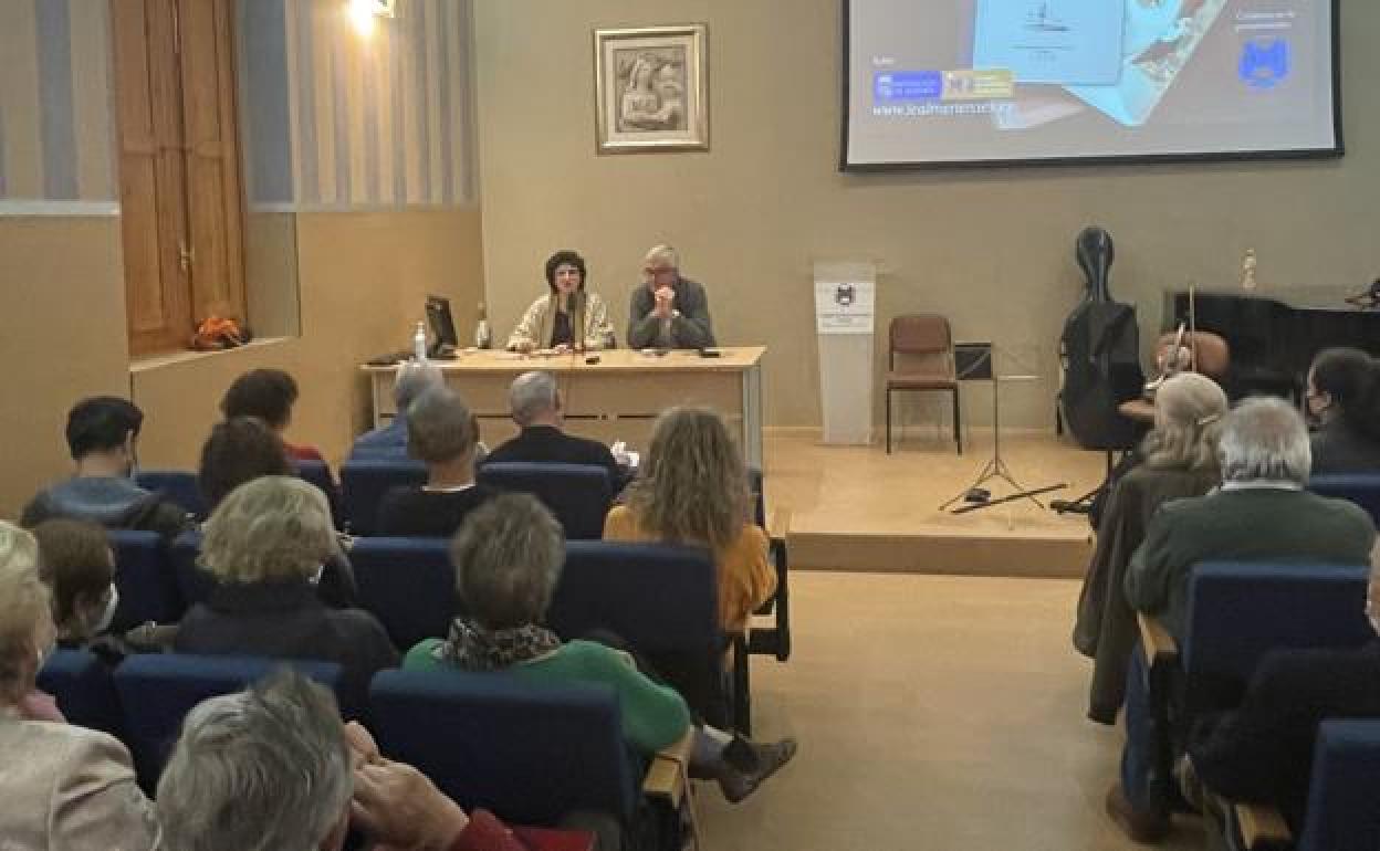 Cultura en Almería | Literatura | La Compañía recibe con el IEA la presentación de las últimas obras sobre Celia Viñas