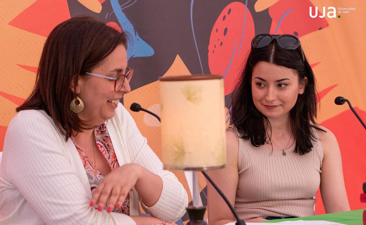 Nadia Lopka leyó una selección de su primer poemario.