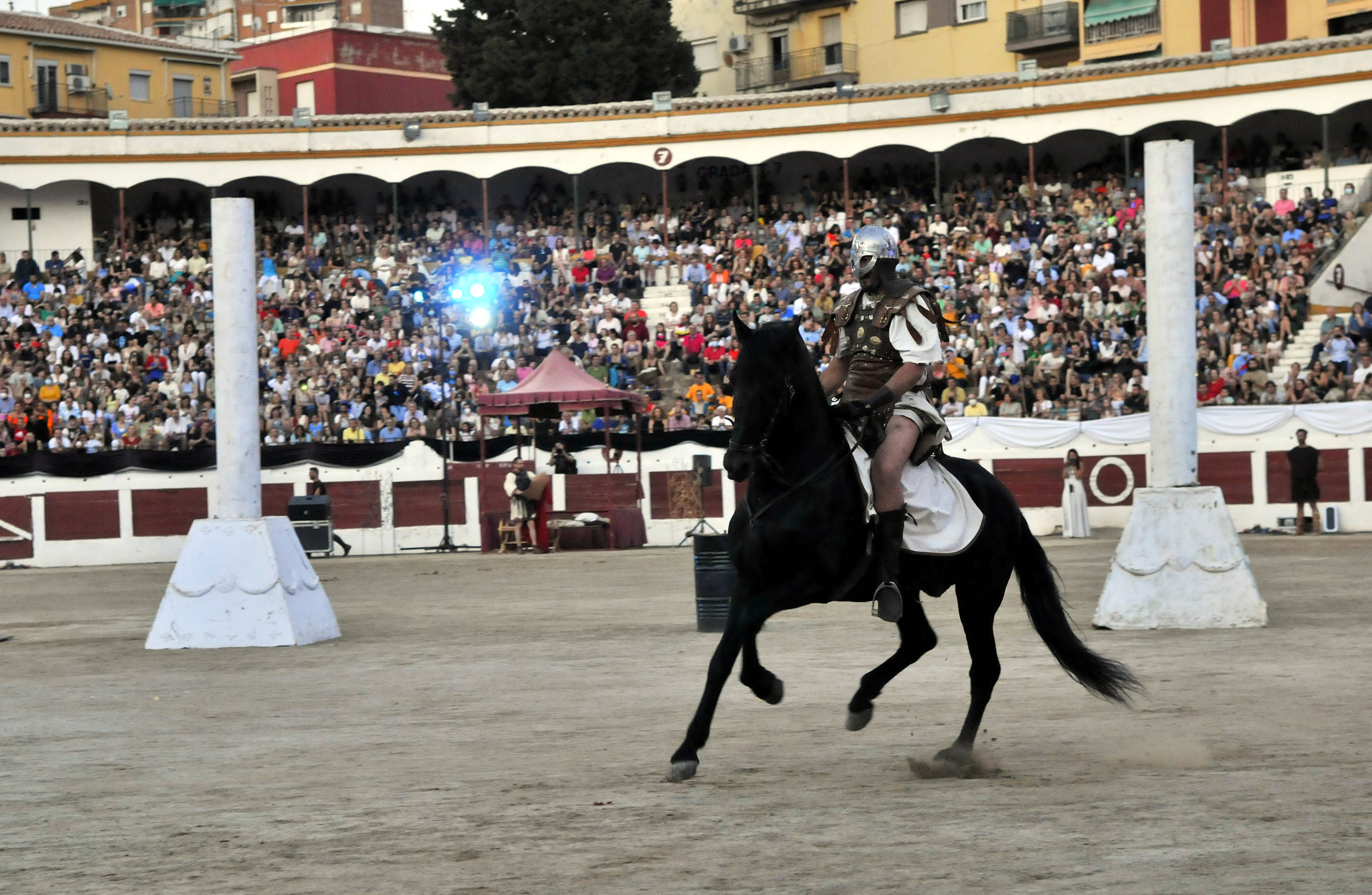 Linares lo pasa en grande con sus fiestas romanas.