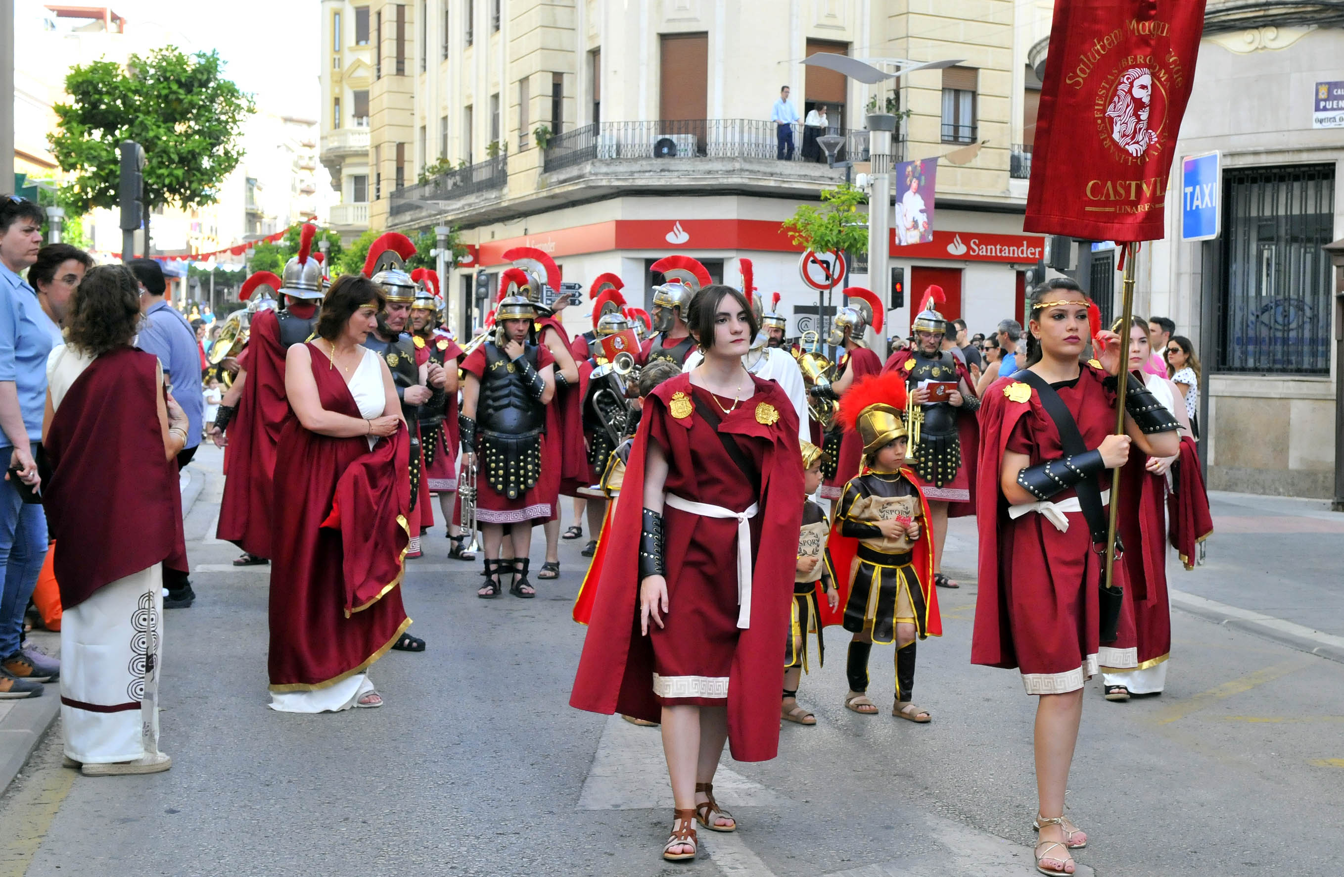 Linares lo pasa en grande con sus fiestas romanas.