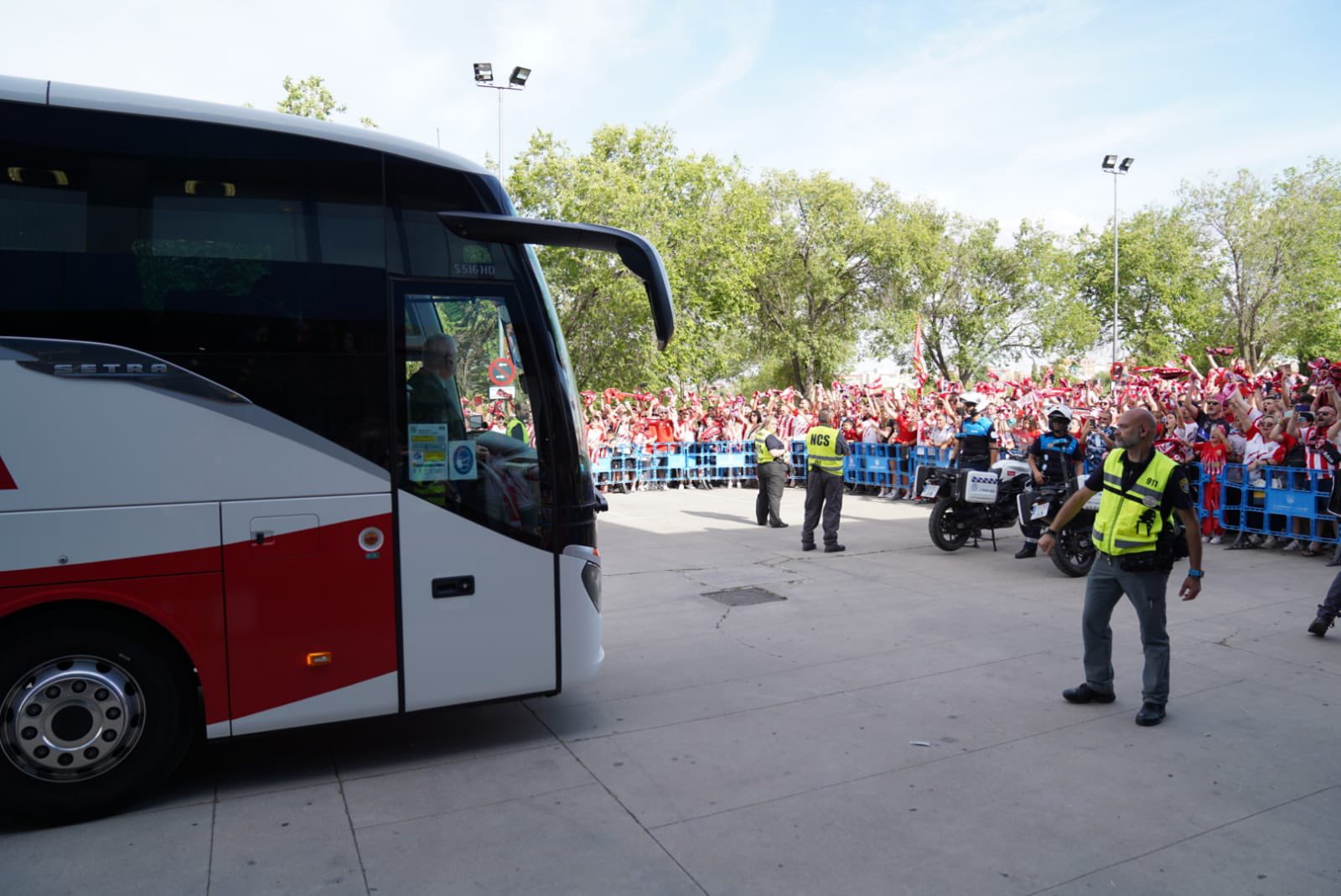 Fotos: Leganés es rojiblanco