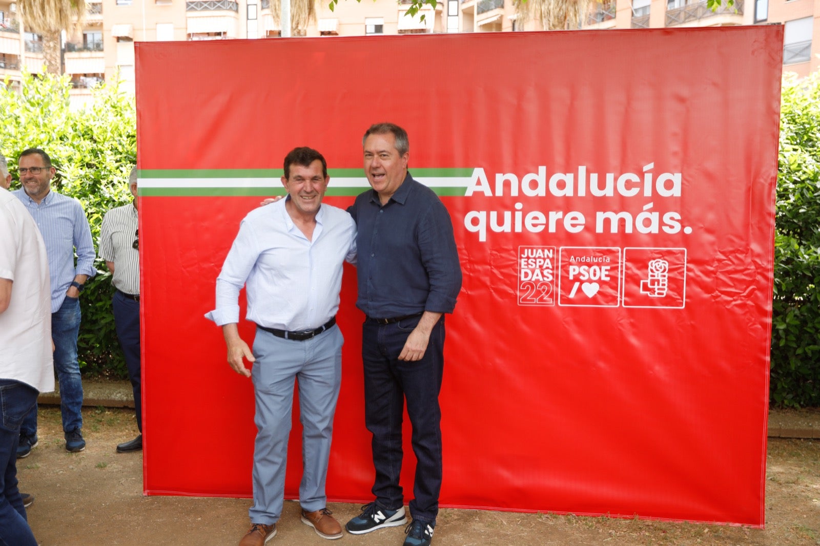 Más de 80 imágenes de los ediles socialistas de la provincia con el candidato del partido a la presidencia de la Junta