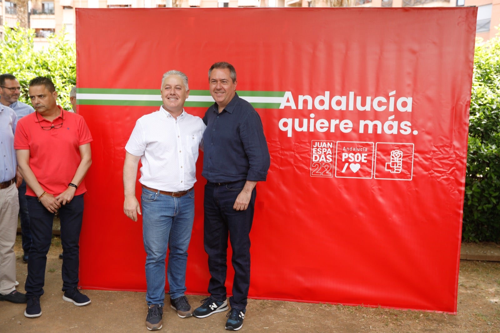 Más de 80 imágenes de los ediles socialistas de la provincia con el candidato del partido a la presidencia de la Junta