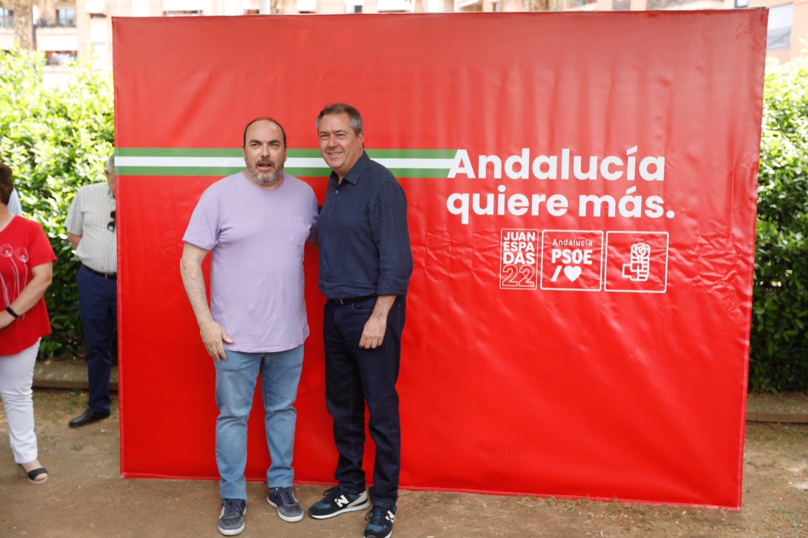 Más de 80 imágenes de los ediles socialistas de la provincia con el candidato del partido a la presidencia de la Junta