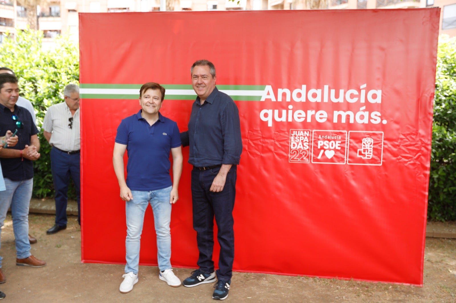 Más de 80 imágenes de los ediles socialistas de la provincia con el candidato del partido a la presidencia de la Junta