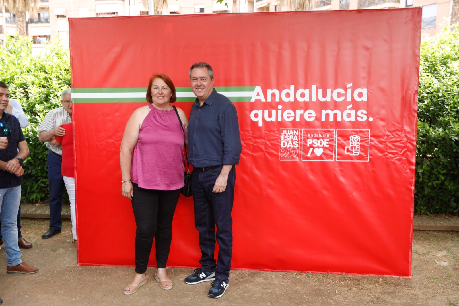 Más de 80 imágenes de los ediles socialistas de la provincia con el candidato del partido a la presidencia de la Junta