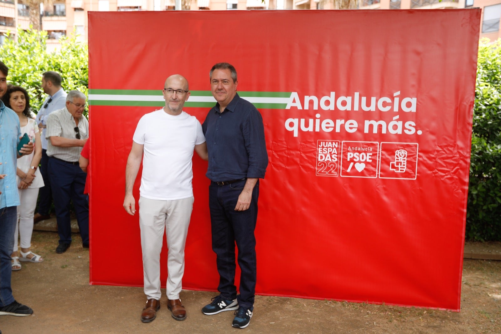 Más de 80 imágenes de los ediles socialistas de la provincia con el candidato del partido a la presidencia de la Junta