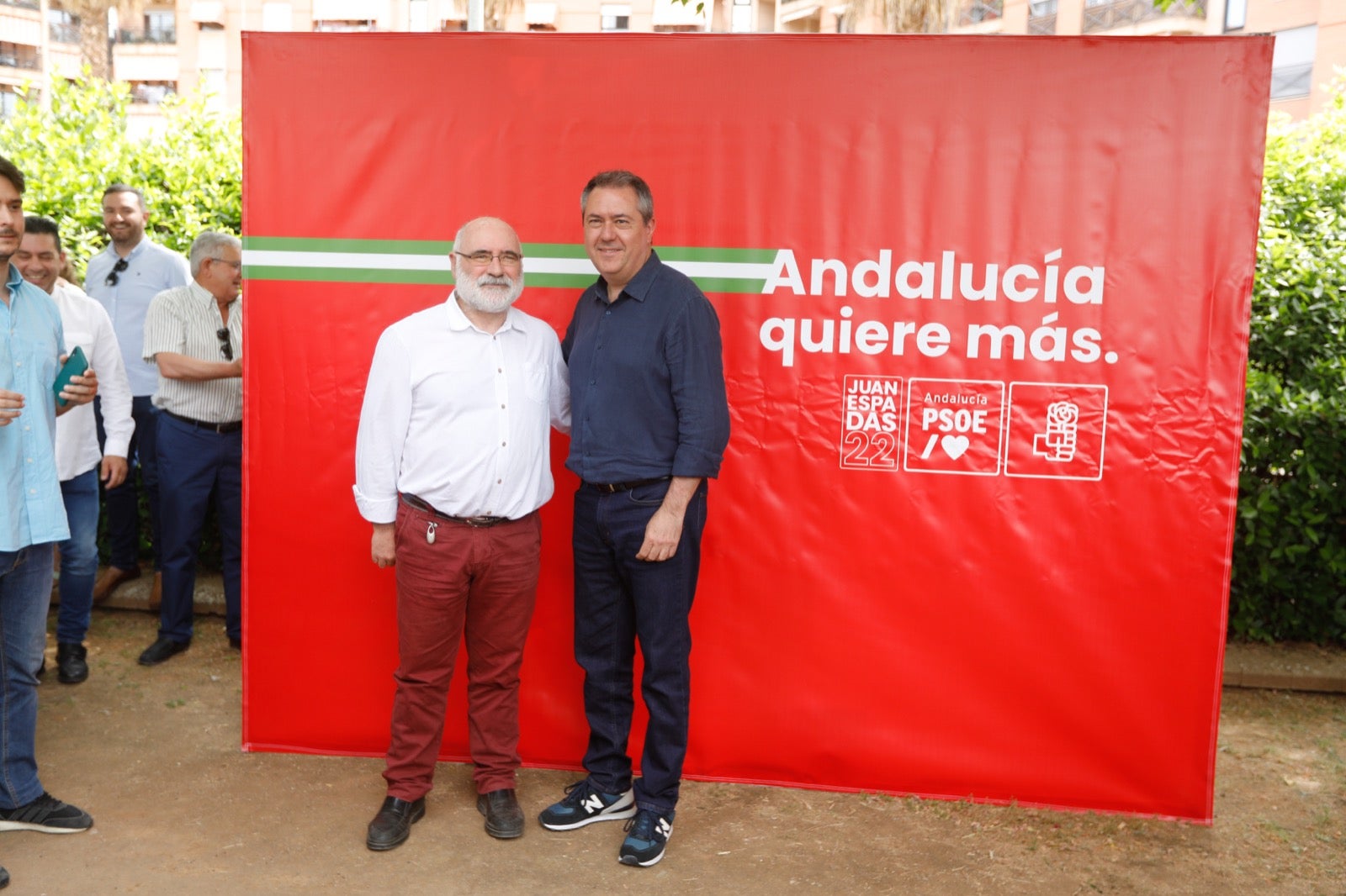 Más de 80 imágenes de los ediles socialistas de la provincia con el candidato del partido a la presidencia de la Junta