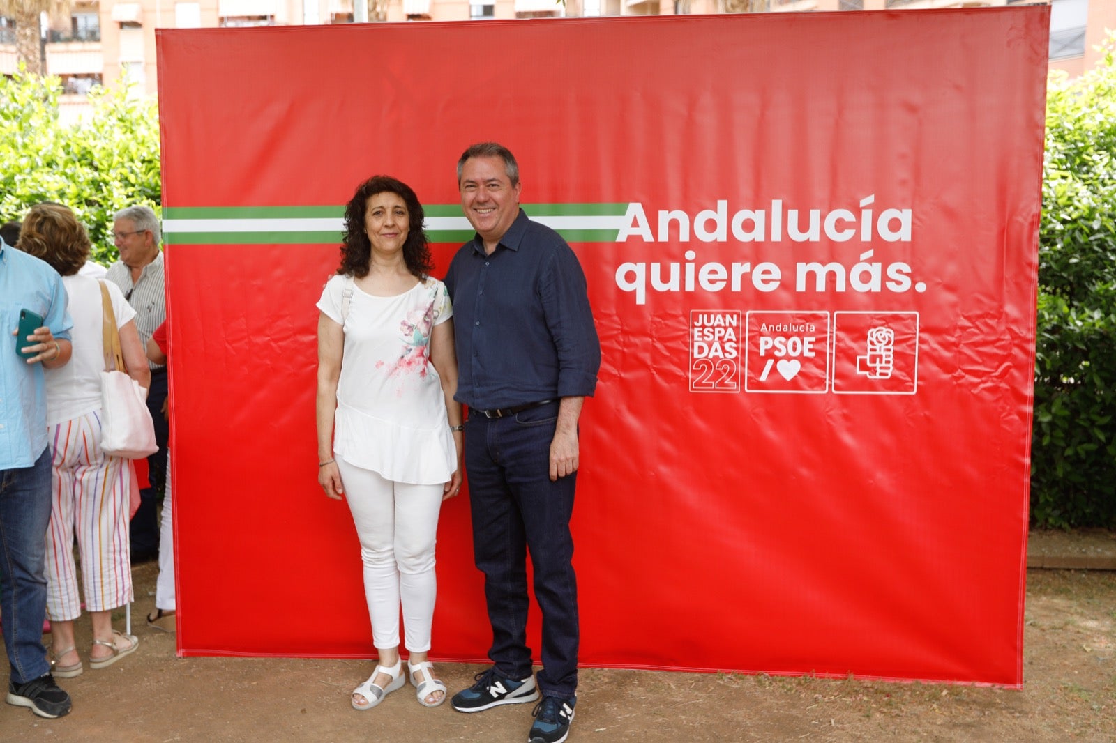 Más de 80 imágenes de los ediles socialistas de la provincia con el candidato del partido a la presidencia de la Junta