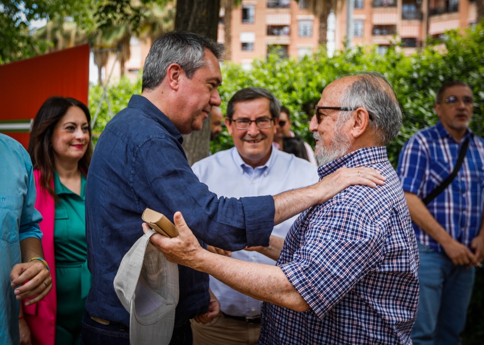 Más de 80 imágenes de los ediles socialistas de la provincia con el candidato del partido a la presidencia de la Junta