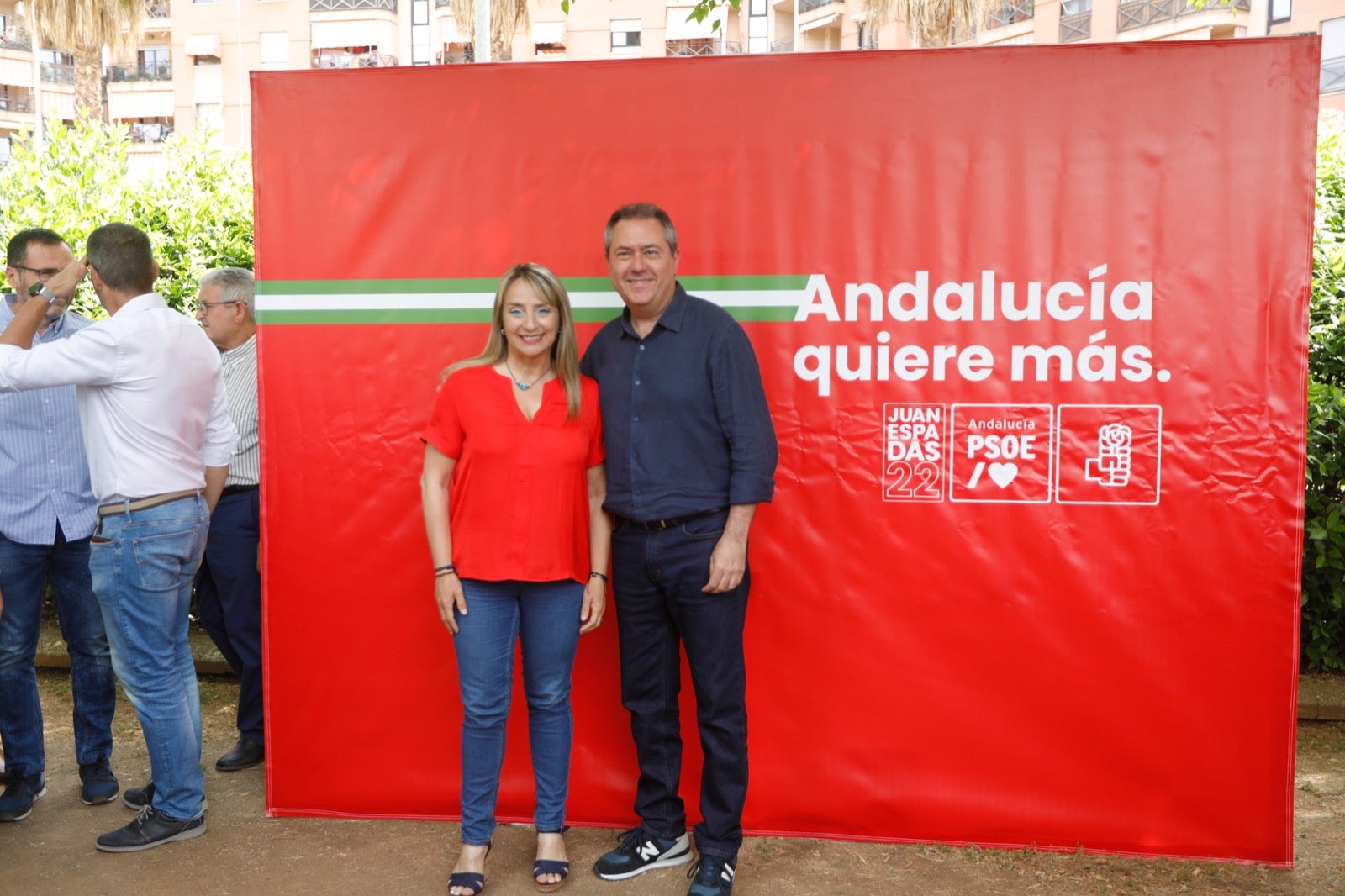 Más de 80 imágenes de los ediles socialistas de la provincia con el candidato del partido a la presidencia de la Junta