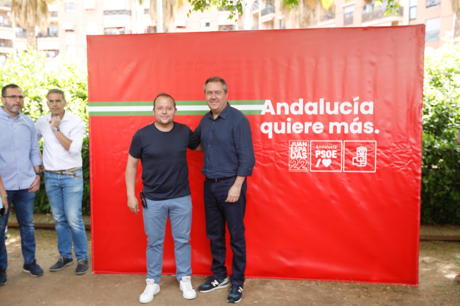 Más de 80 imágenes de los ediles socialistas de la provincia con el candidato del partido a la presidencia de la Junta