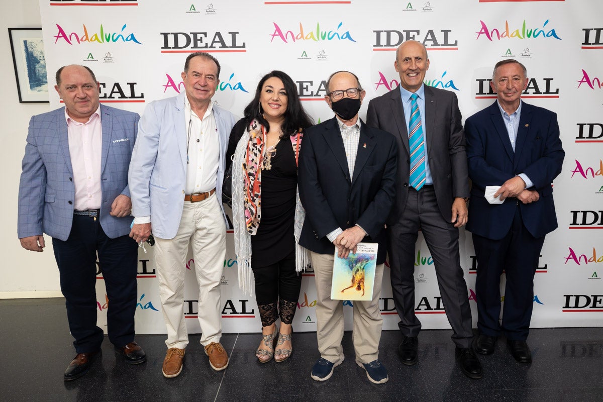 Se ha reconocido a lo mejor del sector granadino en cinco categorías: Mejor Hotel, Mejor Cocinero, Mejor Alojamiento Rural, Mejor Taberna y Mejor Restaurante