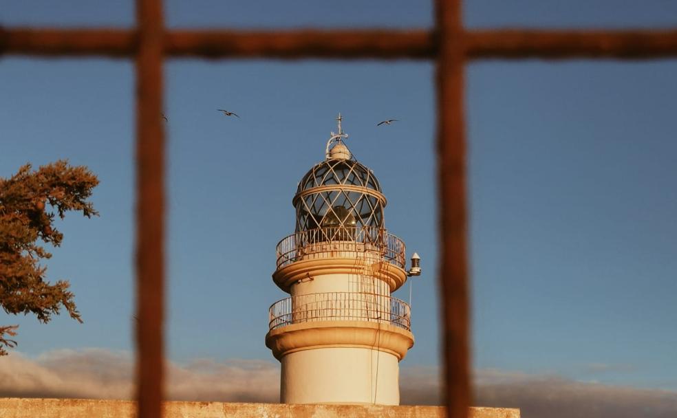 Faro de Sacratif.