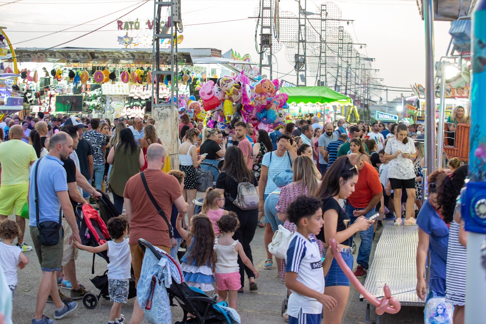 Fotos: El día de los columpios en la Feria del Corpus