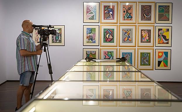 La exposición ha atraído la atención de la prensa. 