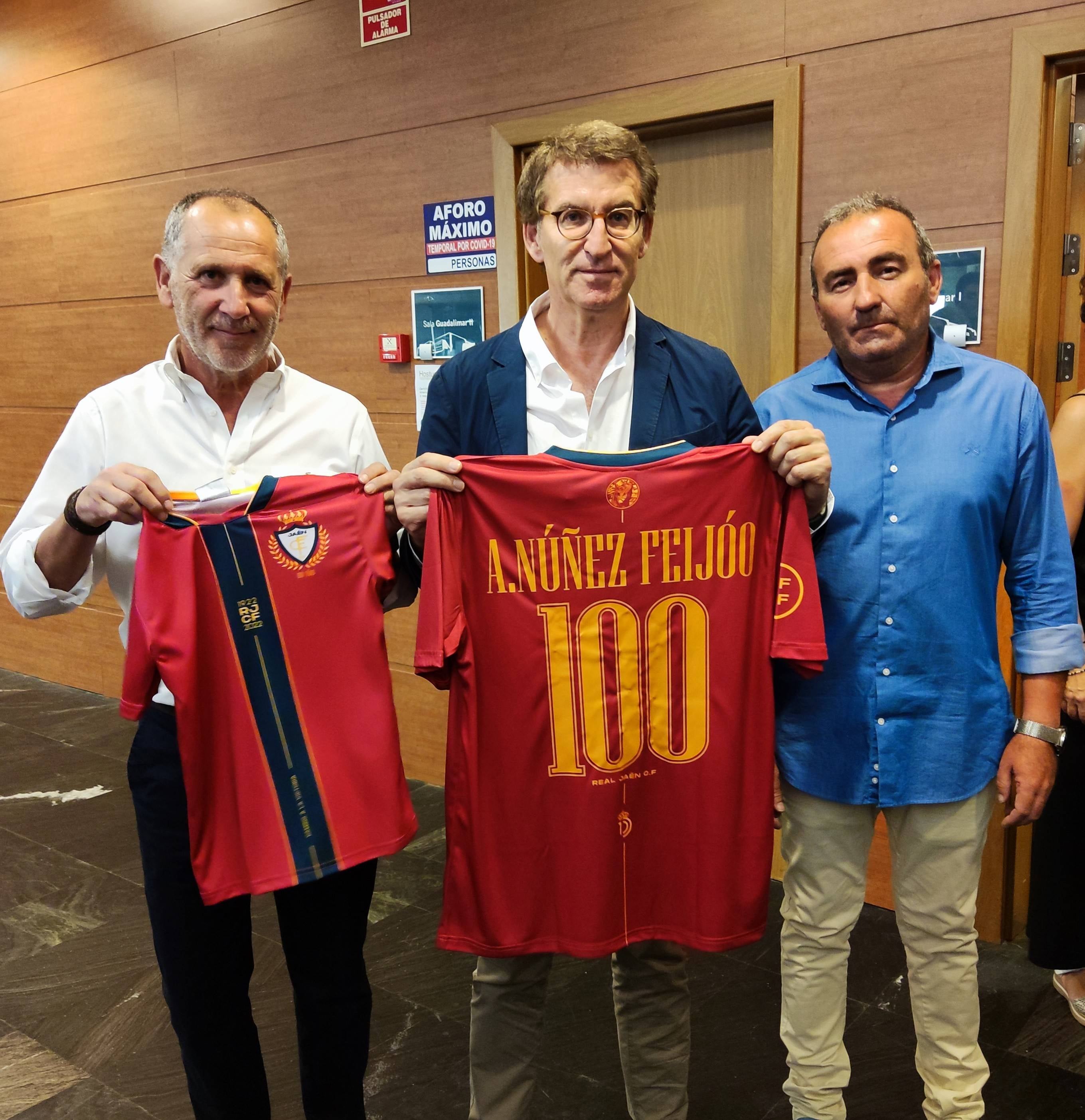 Ildefonso Ruiz, Nuñez Ferijóo (presidente del PP nacional) y Ramón García. 