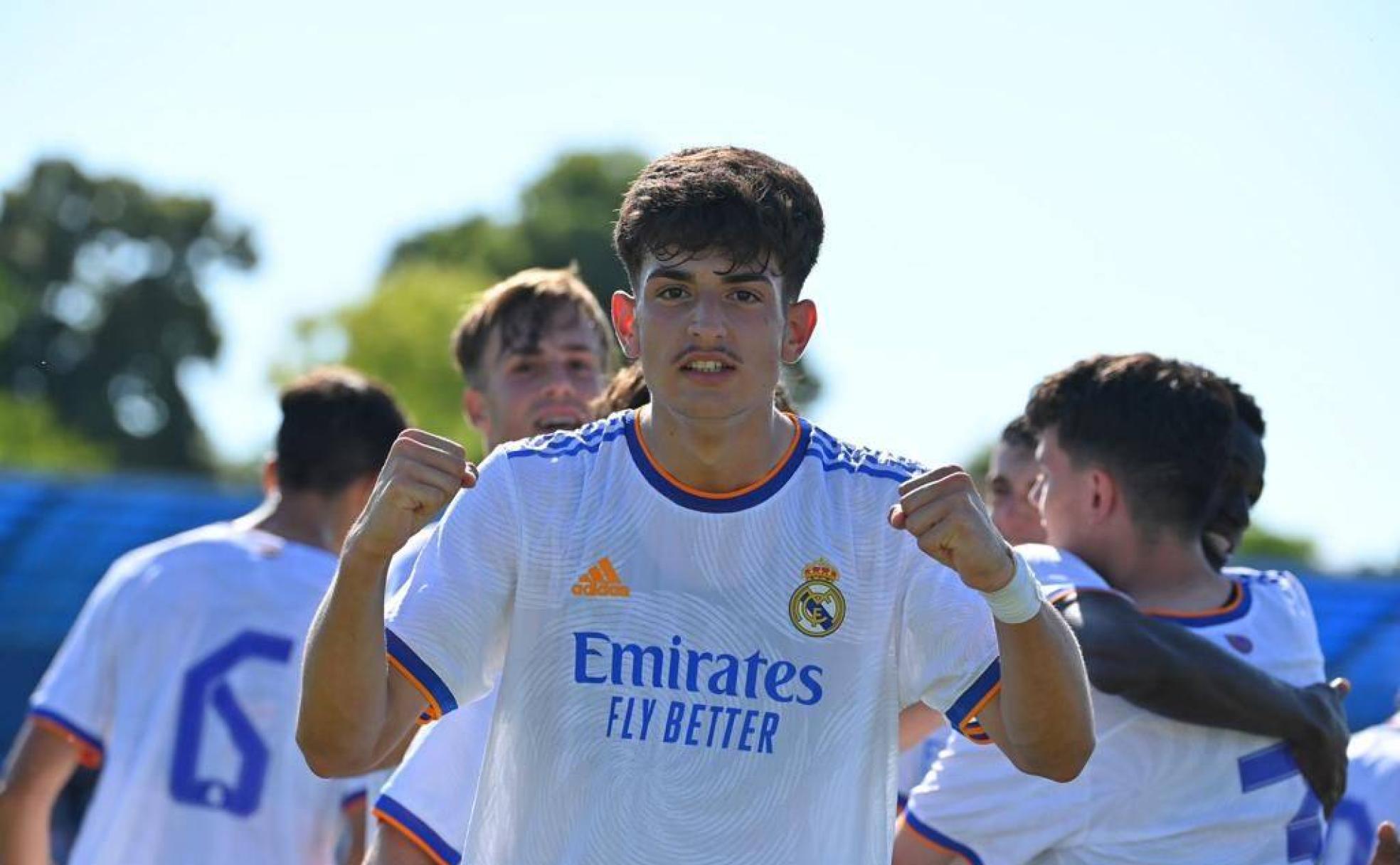David Serrano se ha proclamado campeón de la Liga Autonómica esta temporada con el Real Madrid. 