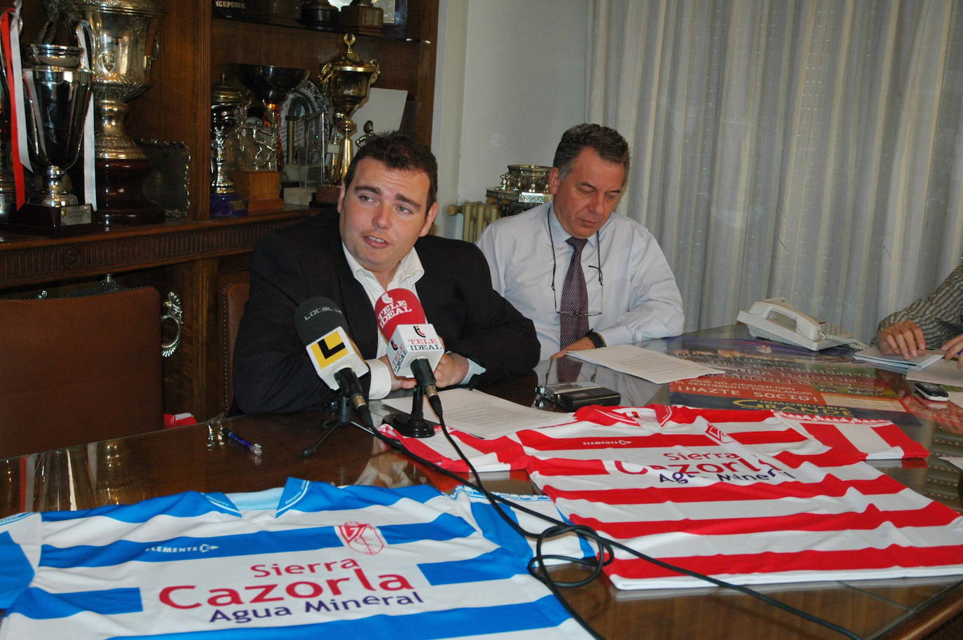 José Luis Iglesias y Arturo de Bonís en 2003.