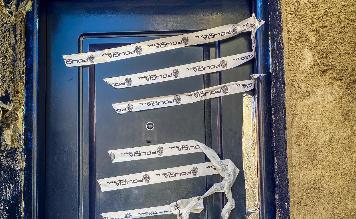 Un precinto policial en el lugar de los hechos.