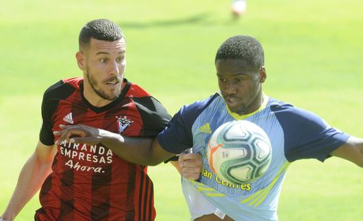 Jonathan Sival, en un partido disputado en Miranda. 