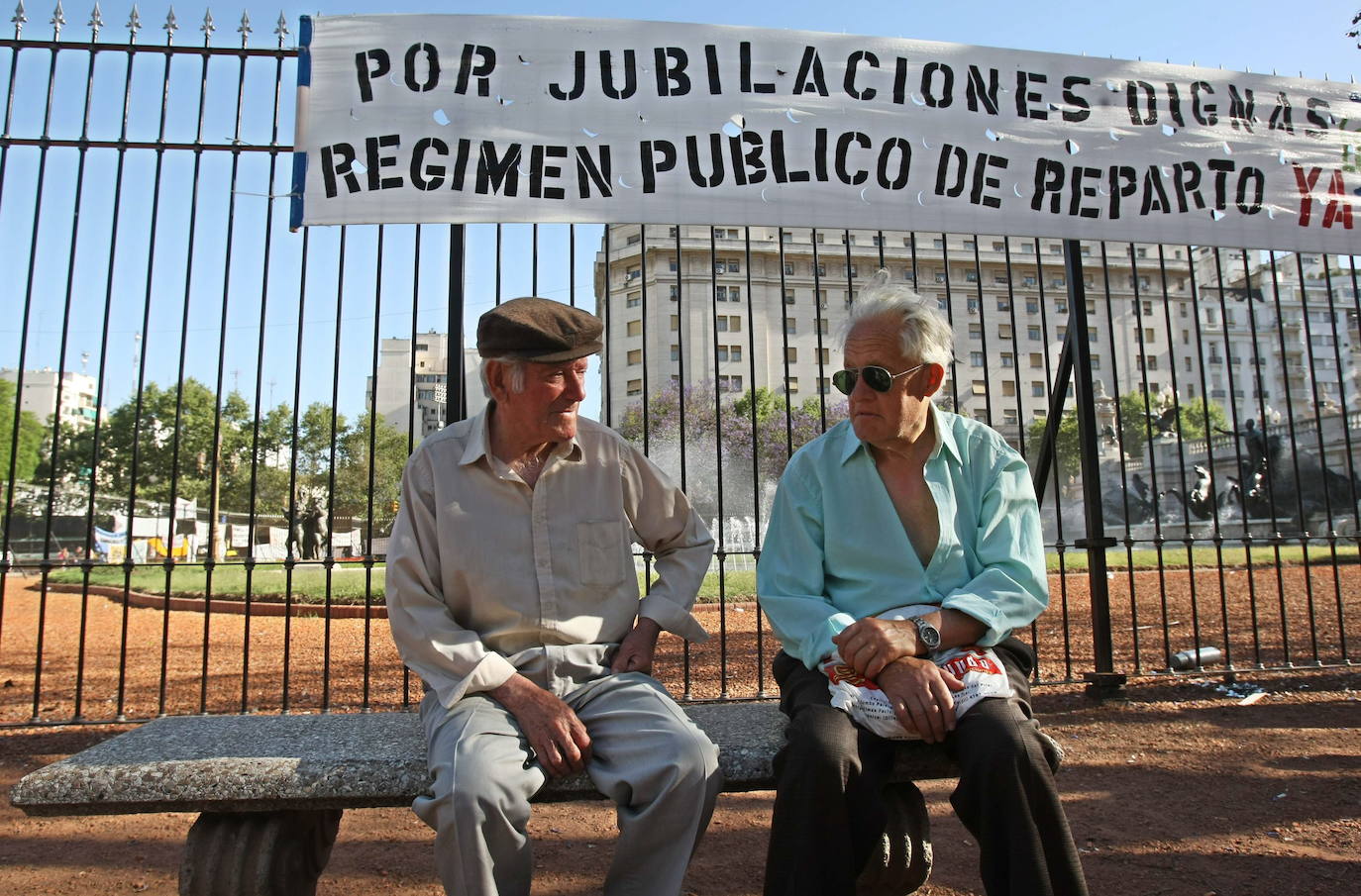 Los pensionistas han cobrado este mes de junio la paga extra