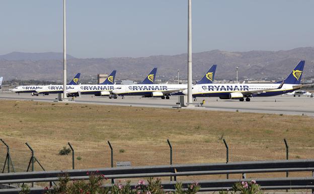 Aeronaves de Ryanair en el Aeropuerto de Málaga.