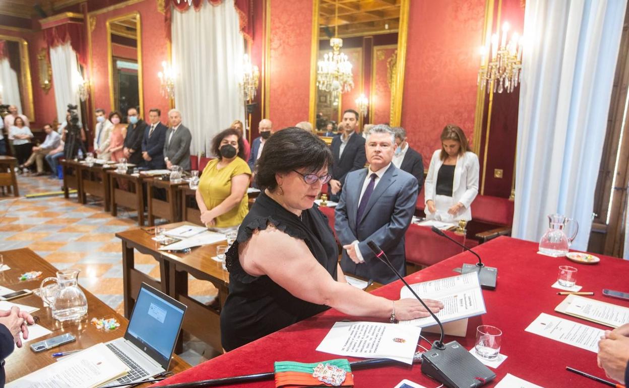 Toma de posesión de Sandra Rodríguez Salas como concejala en el Ayuntamiento de Granada. 