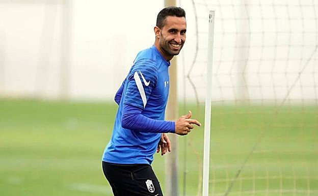 Montoro sonríe en un entrenamiento de esta temporada. 