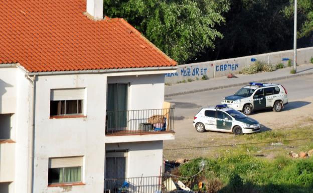 Operación anterior en en la barriada de la Alfaguara de Loja. 
