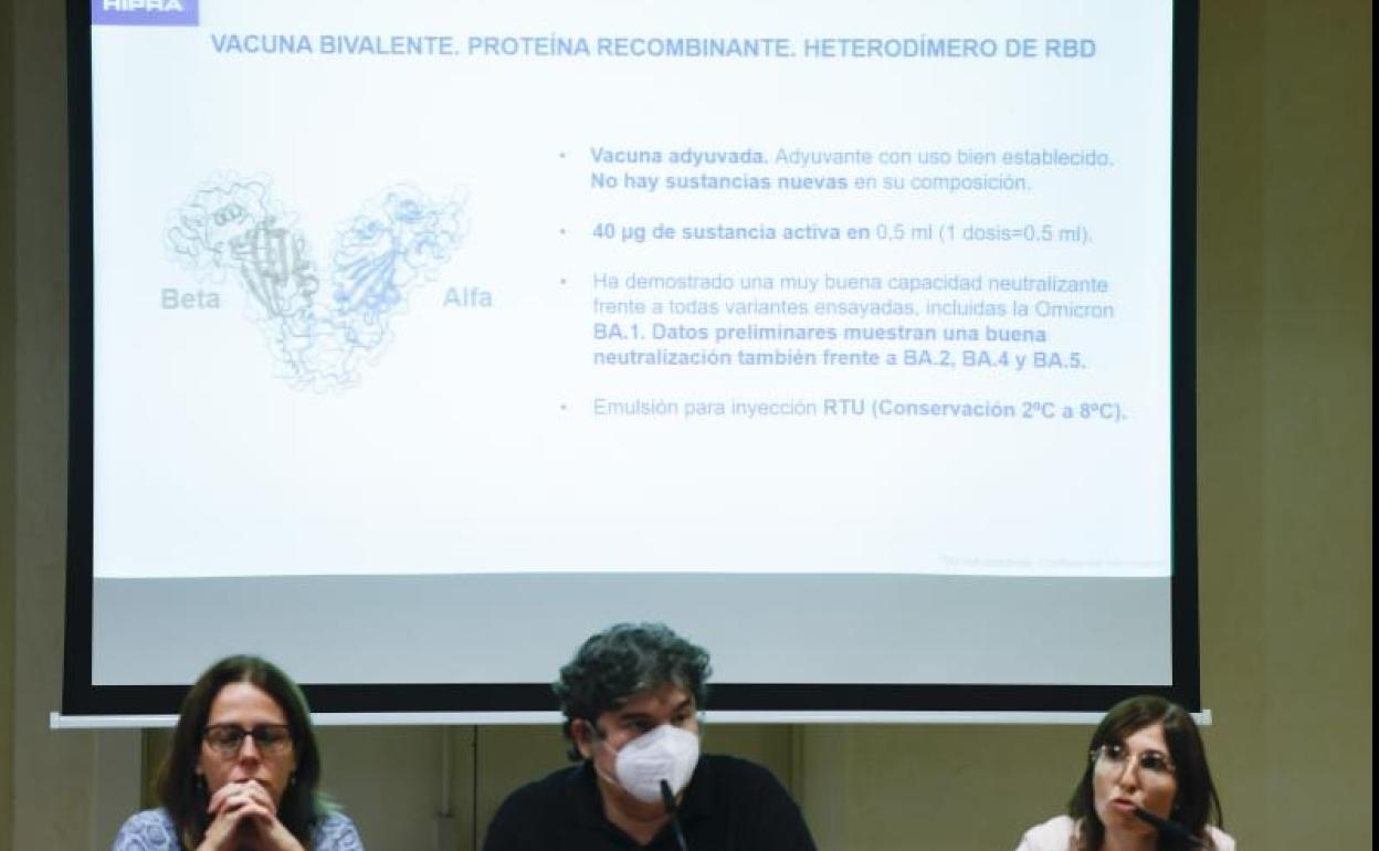 Detalles de la primera vacuna española presentada proyectados durante la rueda de prensa de este martes en Madrid- 