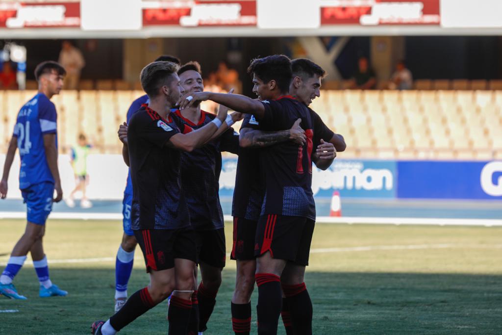 Fotos: Las imágenes del triangular entre el Granada, el Xerez y el Real Madrid Castilla