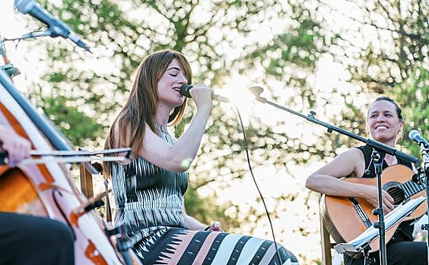 María Rodés en un momento de su concierto este viernes en Música en Segura. 