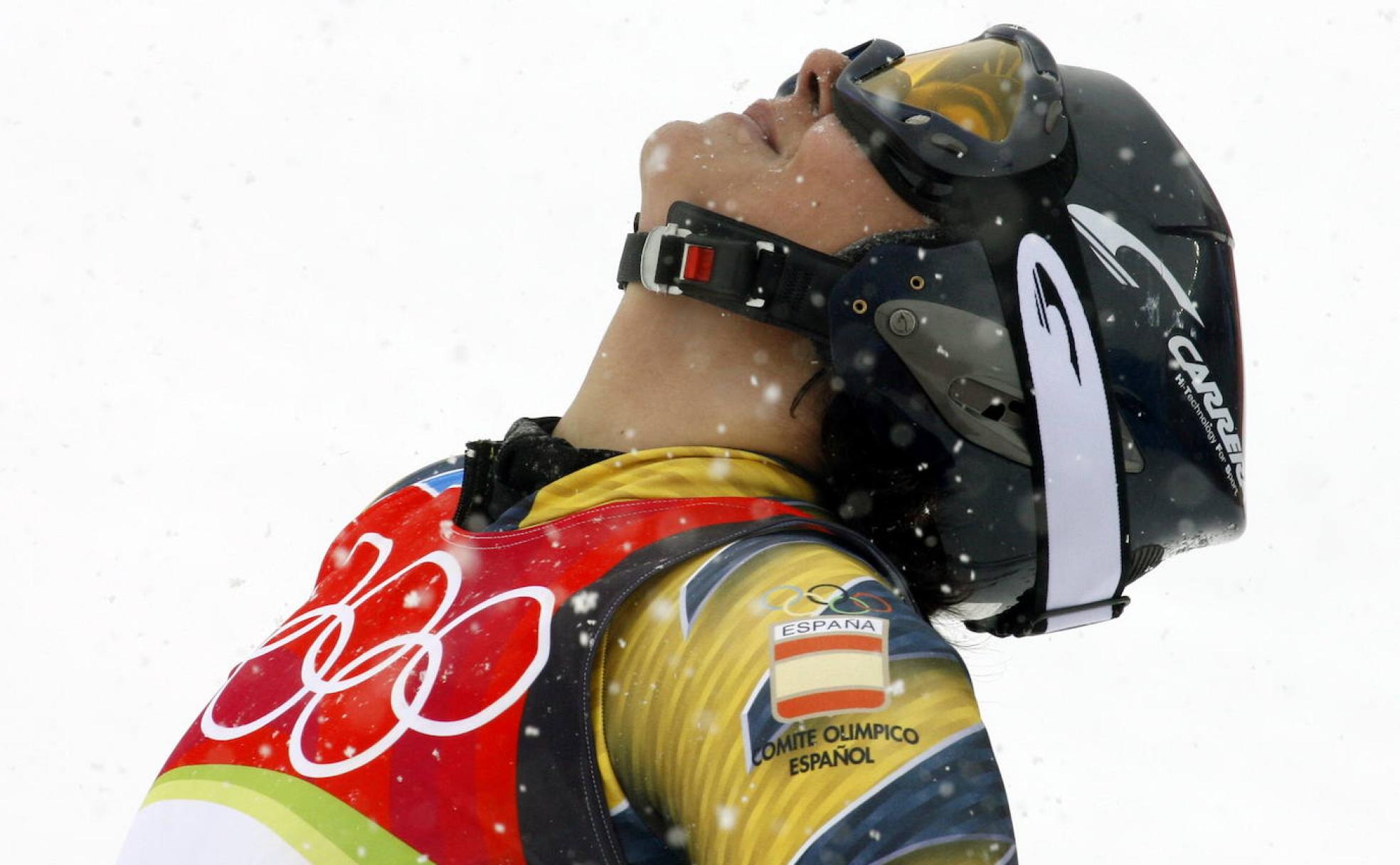 María José Rienda acaba la primera manga del eslalon gigante de los Juegos Olímpicos de Turín en 2006.