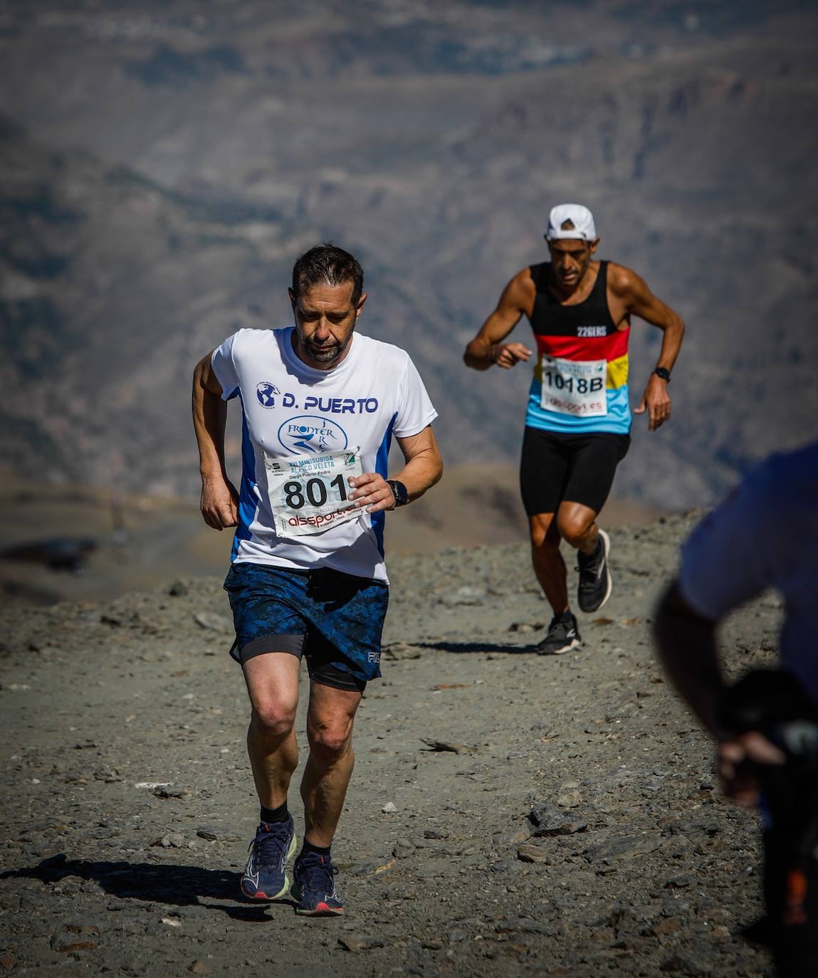 La 38 edición de la Subida Internacional Pico Veleta se ha celebrado este domingo.