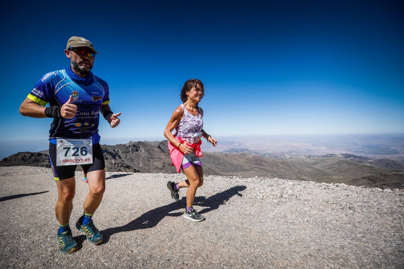 La 38 edición de la Subida Internacional Pico Veleta se ha celebrado este domingo.