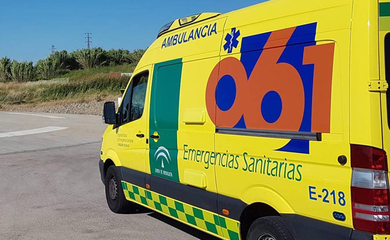 Foto de archivo de una ambulancia del Centro de Emergencias Sanitarias 061. 