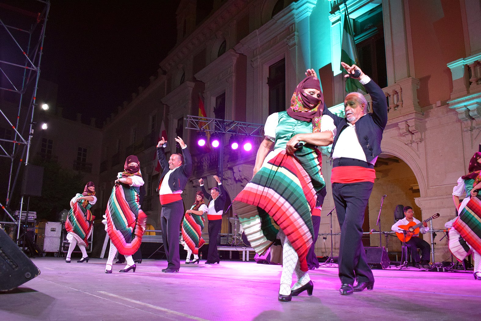 Fotos: Unas fiestas de lo más folclórico