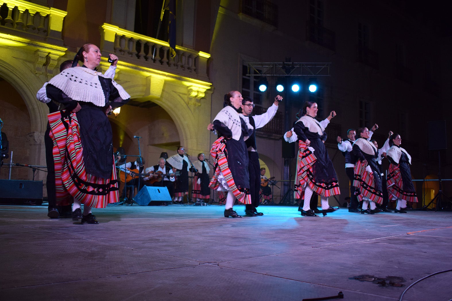 Fotos: Unas fiestas de lo más folclórico